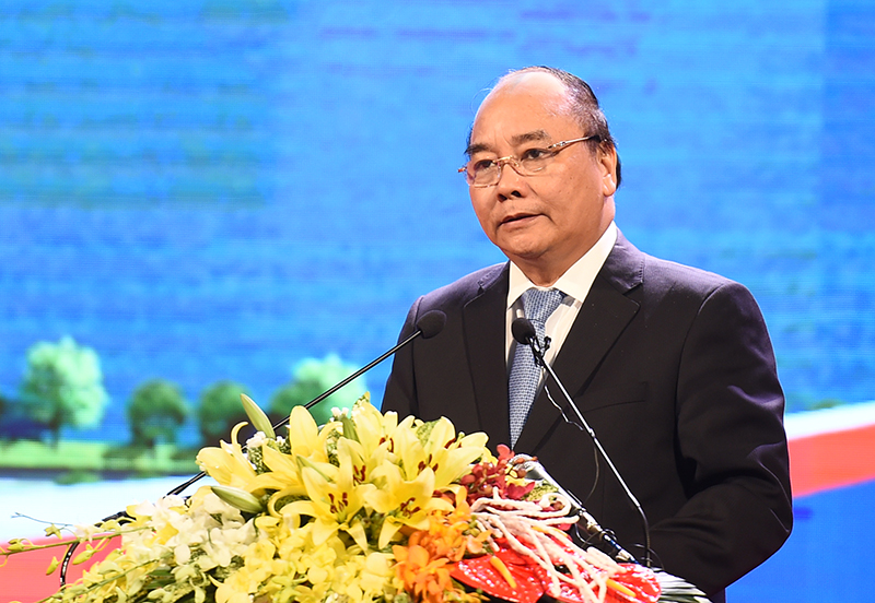Thủ tướng Nguyễn Xuân Phúc phát biểu tại hội nghị xúc tiến đầu tư vào tỉnh Hà Nam (ảnh: VGP)