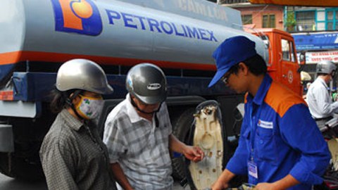 Petrolimex lãi gần 1.600 tỷ đồng kinh doanh xăng dầu trong nửa đầu năm