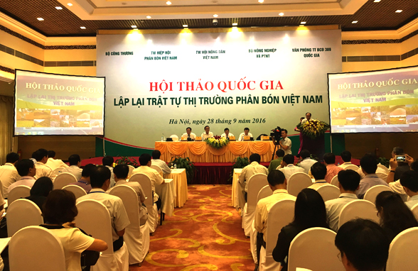 Thị trường phân bón Việt Nam bao giờ mới được lập lại trật tự? Đây là món nợ lớn của những người quản lý nông nghiệp đối với những người nông dân một nắng hai sương.