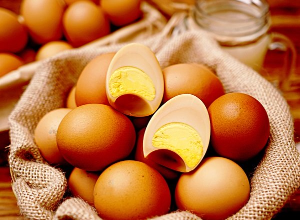 
Loại trứng gà xông khói Hàn Quốc xuất hiện trên thị trường gần đây đang khiến nhiều người tò mò
