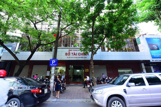 
Trụ sở Sở Tài chính nằm trung tâm phố Hai Bà Trưng chỉ cách bờ hồ Hoàn Kiếm vài bước chân (ảnh Giang Huy)
