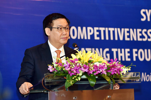 Phó Thủ tướng nói về cuộc cạnh tranh giữa taxi truyền thống và taxi công nghệ