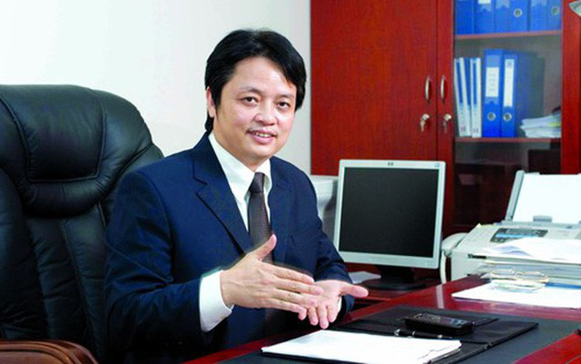 
Ông Nguyễn Đức Hưởng, Chủ tịch HĐQT LienVietPostBank vừa thông báo nhường hết quyền mua của mình cho cán bộ nhân viên ngân hàng, từ đợt phát hành cổ phiếu trước đó.
