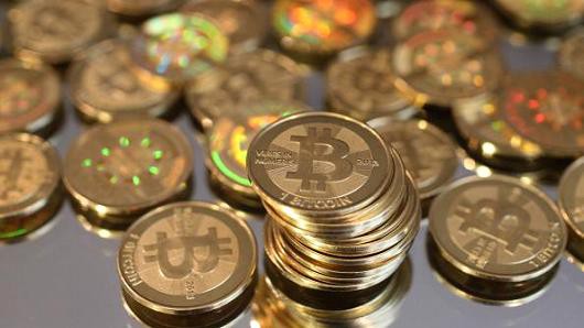 Bitcoin giảm chóng mặt sau khi lập kỷ lục