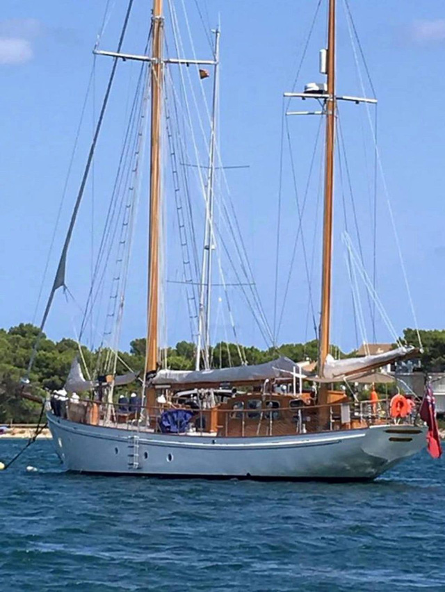 
Chiếc du thuyền Yves Christian được cặp vợ chồng mua với giá 200.000 bảng Anh hồi năm ngoái. (Nguồn: North News and Pictures)
