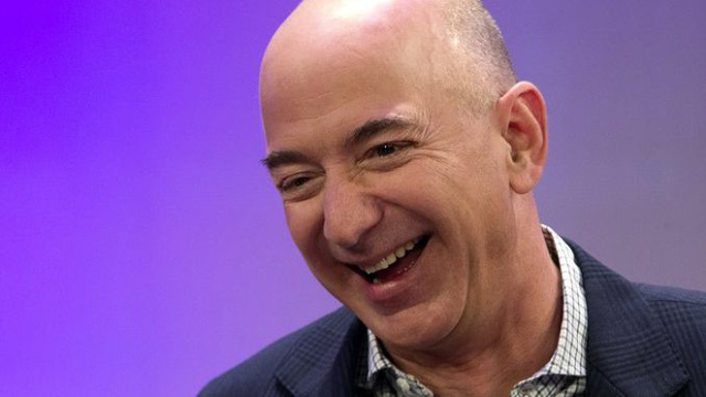 Chưa đầy 2 tuần, tỷ phú Jeff Bezos “bỏ túi” 10 tỷ USD