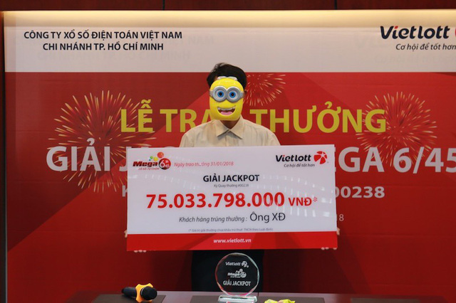 Một tỷ phú Vietlott tặng 100 triệu đồng cho đội tuyển U23 Việt Nam