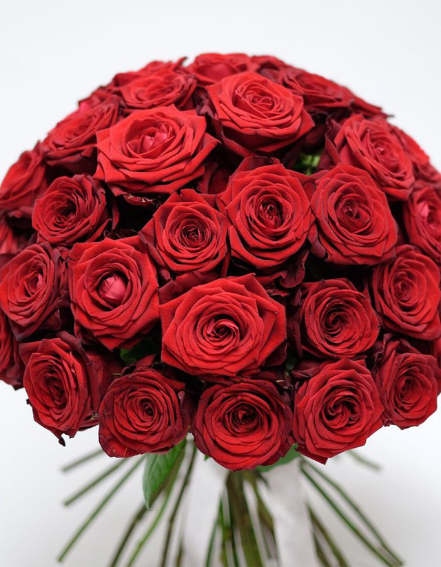 Đại gia mua tặng người yêu bó hồng giá gần 160 triệu đồng dịp Valentine
