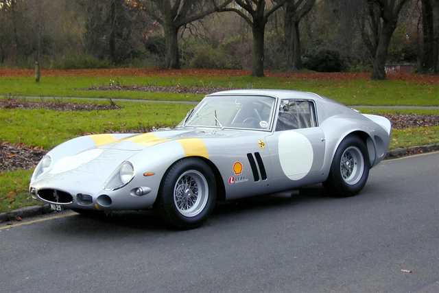 Chiếc Ferrari GTO năm 1963 được bán với giá 70 triệu USD từng thắng giải Tour de France năm 1964. (Nguồn: SWNS)