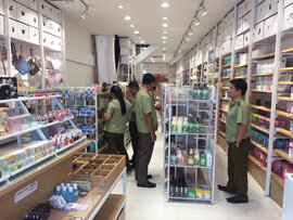 Lật tẩy chiêu gắn “mác” Hàn Quốc tại nhiều cửa hàng mỹ phẩm