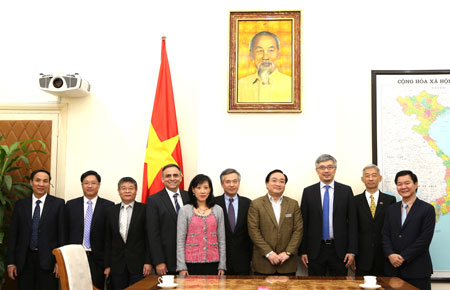 Central Group giữ 49% cổ phần tại Nguyễn Kim
