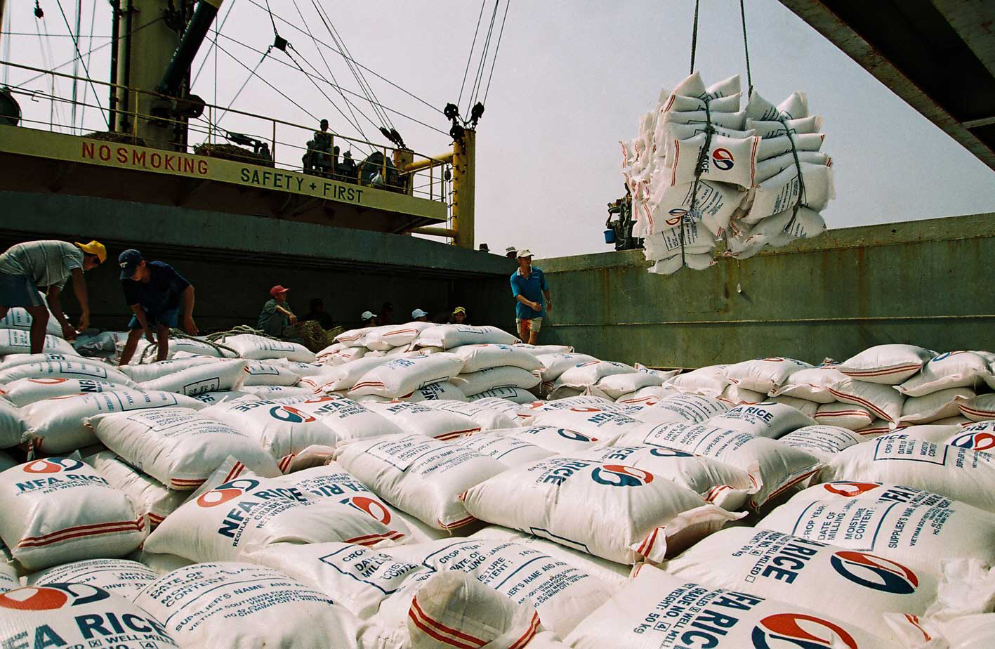 Indonesia mở thầu quốc tế nhập khẩu 500.000 tấn gạo 