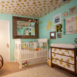 Trang trí trần nhà sinh động cho phòng ngủ của bé
