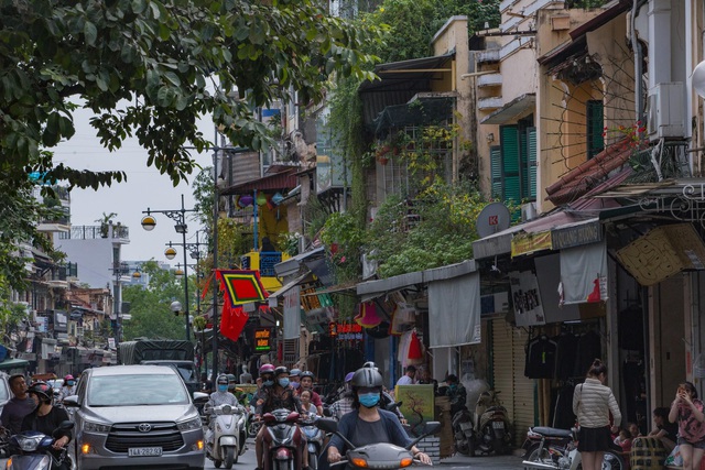 Hàng nghìn nhà phố Pháp cổ chờ sập tại Hà Nội: Cứu hết là điều không thể - 2
