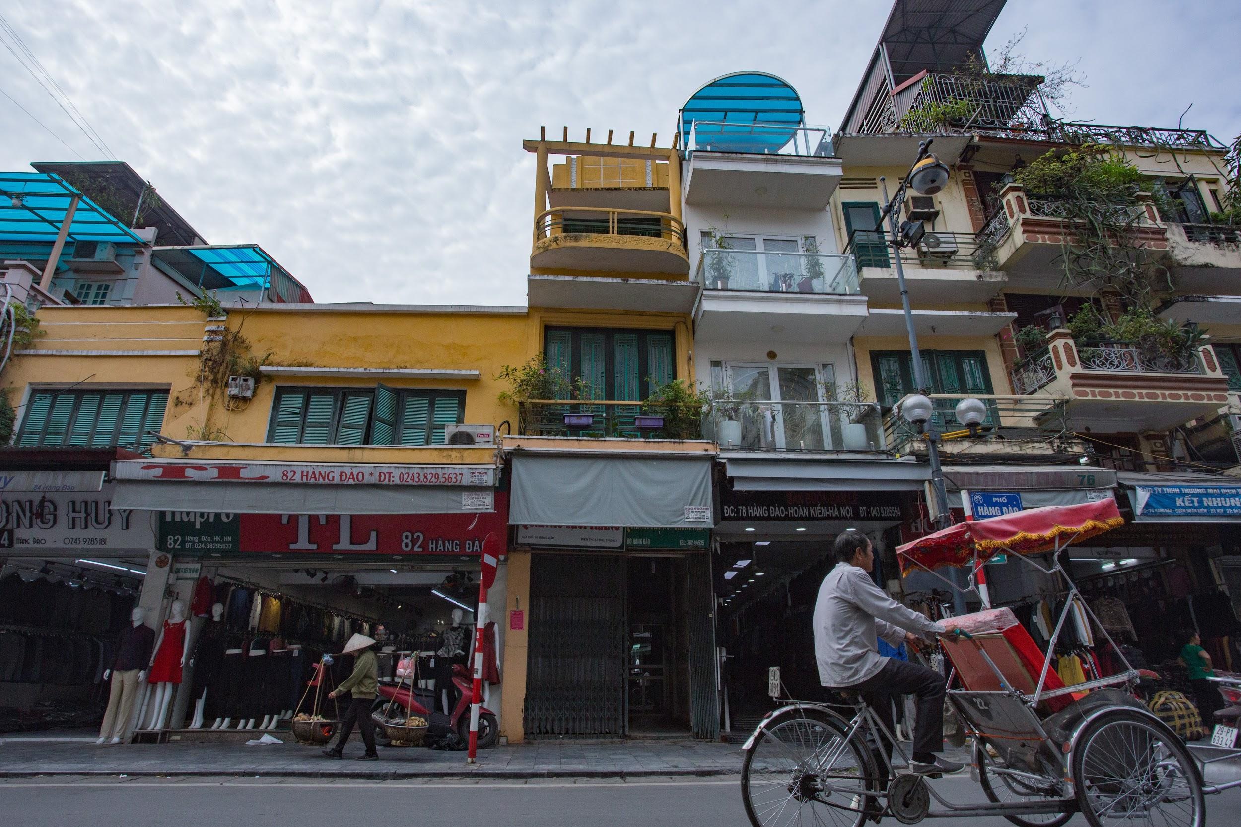 Hàng nghìn nhà phố Pháp cổ chờ sập tại Hà Nội: Cứu hết là điều không thể
