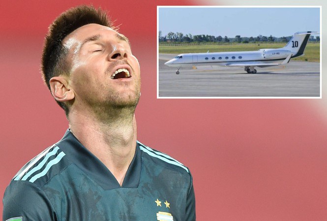 Chưa kịp xuống máy bay, Messi đã bị đòi tiền... thuế