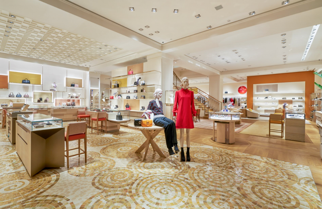 Louis Vuitton thắp sáng thủ đô Hà Nội với cửa hàng mới: hoành tráng hơn, lộng lẫy hơn - 2