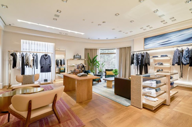 Louis Vuitton thắp sáng thủ đô Hà Nội với cửa hàng mới: hoành tráng hơn, lộng lẫy hơn - 8