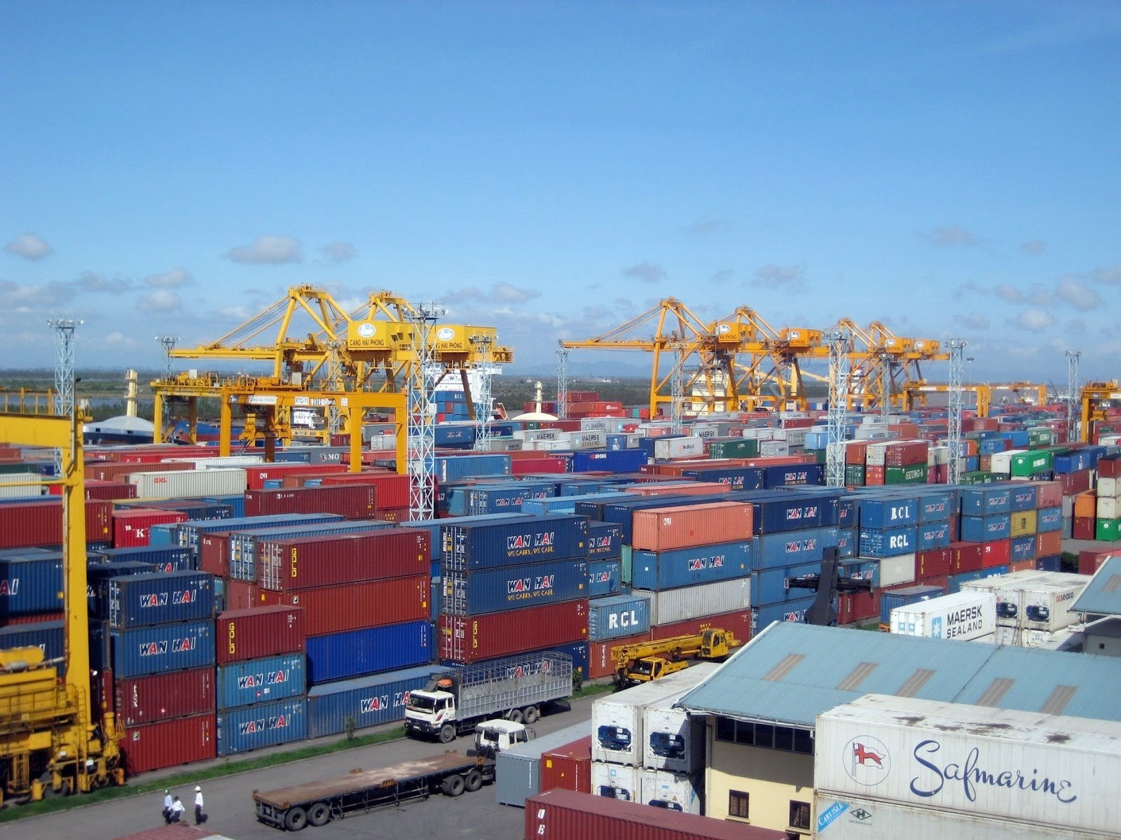 Đóng phí hạ tầng cảng biển, doanh nghiệp tiết kiệm được tiền Logistics?