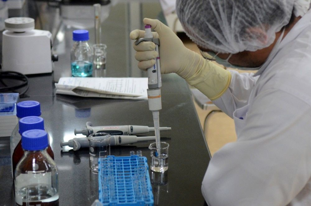 Hai hãng dược của Mỹ sẽ kiếm được 32 tỷ USD từ vắc-xin phòng Covid-19