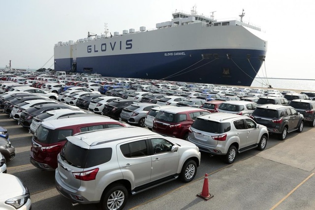 Ô tô nhập khẩu giảm trong tháng 11, riêng xe Trung Quốc về Việt Nam tăng - 1