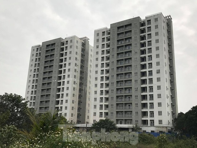 5 tòa chung cư tái định cư nằm trên đất vàng bị bỏ hoang ở Hà Nội - 1