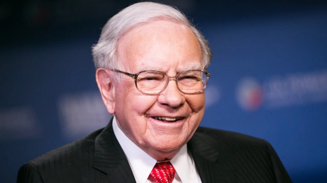 Tỷ phú Warren Buffett trở nên giàu có bằng cách nào? - 1