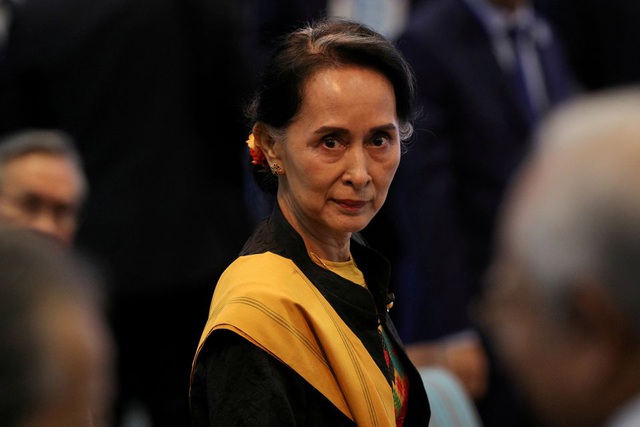 Bà Suu Kyi lên tiếng trong lần đầu trực tiếp hầu tòa  - 1