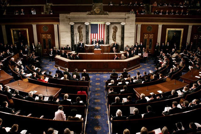 Thượng viện Mỹ thông qua dự luật 240 tỷ USD đối phó Trung Quốc