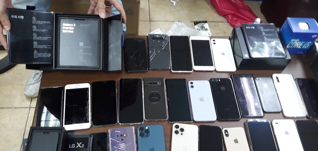 Hơn 100 điện thoại Samsung, iPhone, LG Hàn Quốc 