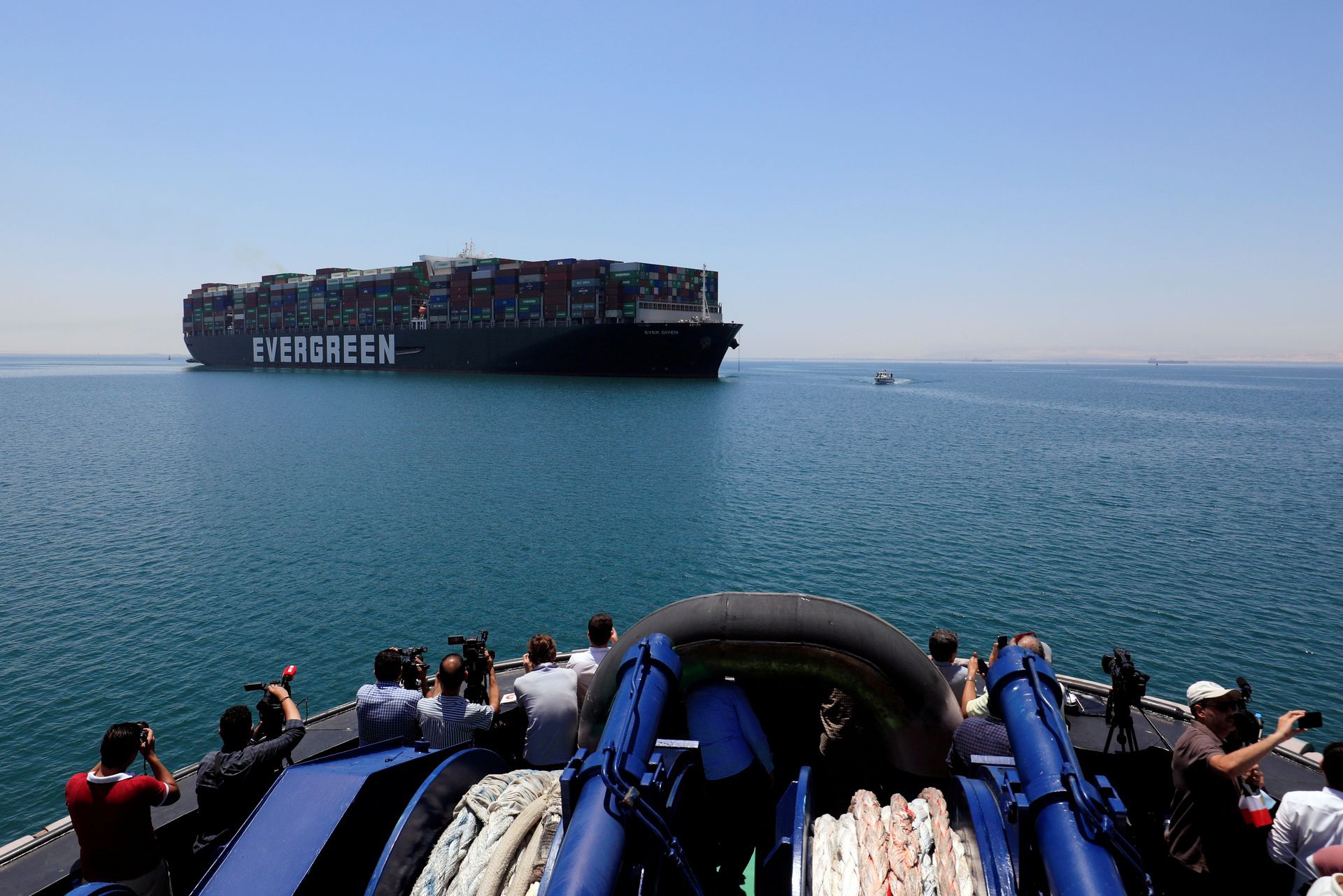Bất chấp sự cố tắc nghẽn, kênh đào Suez vẫn đạt doanh thu kỷ lục