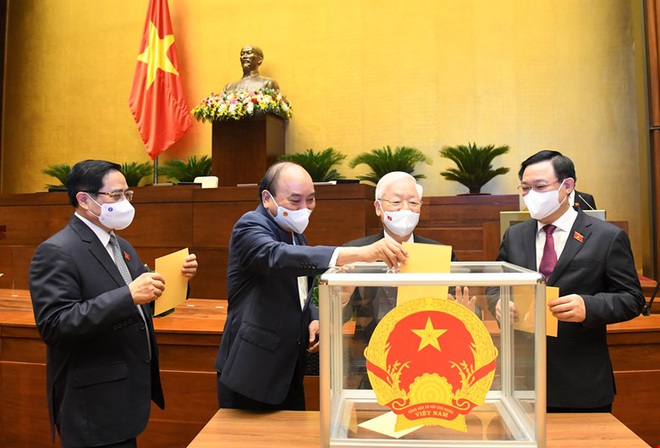 Ông Nguyễn Xuân Phúc đắc cử Chủ tịch nước nhiệm kỳ mới - 1