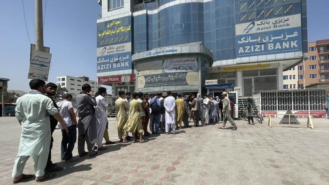 Tiền điện tử Bitcoin ở Afghanistan, nơi ngân hàng đóng cửa, nội tệ mất giá - 2
