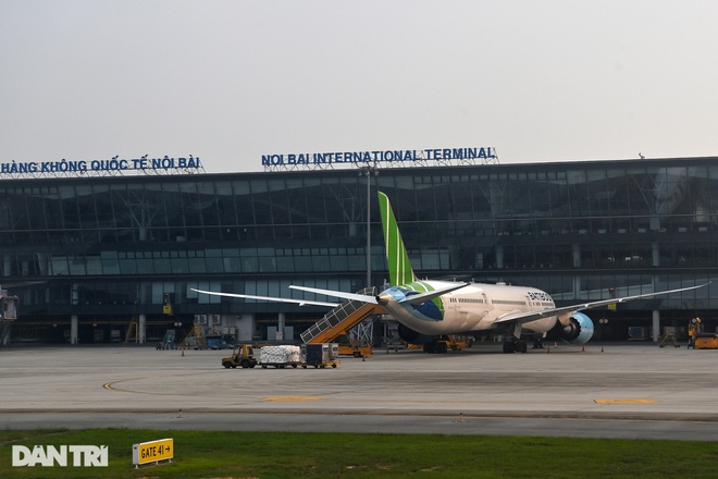 Bộ GTVT đề nghị Hà Nội đặc cách giấy đi đường cho nhân viên hàng không - 1