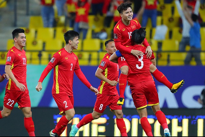 Bộ Tài chính đề xuất cho người Việt cá cược bóng đá vòng loại World Cup - 1