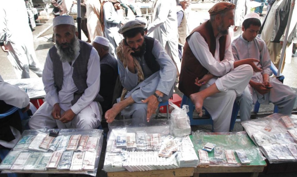 Mỹ chia rẽ chuyện giải ngân 10 tỷ USD cho Taliban