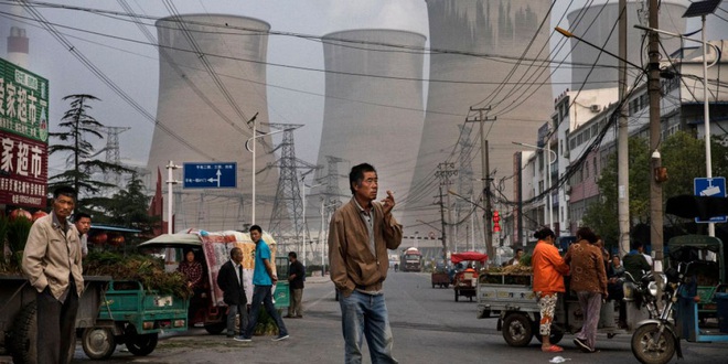 Trung Quốc tính tăng giá điện công nghiệp để giảm sức ép thiếu điện - 1