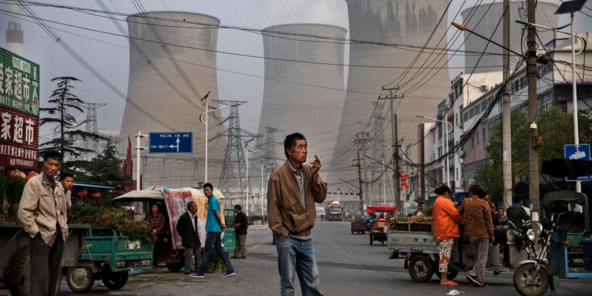 Trung Quốc tính tăng giá điện công nghiệp để giảm sức ép thiếu điện