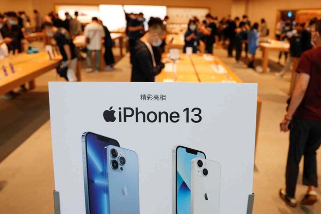 Chưa mở bán, iPhone 13 chính hãng đã giảm giá tại Việt Nam - 2