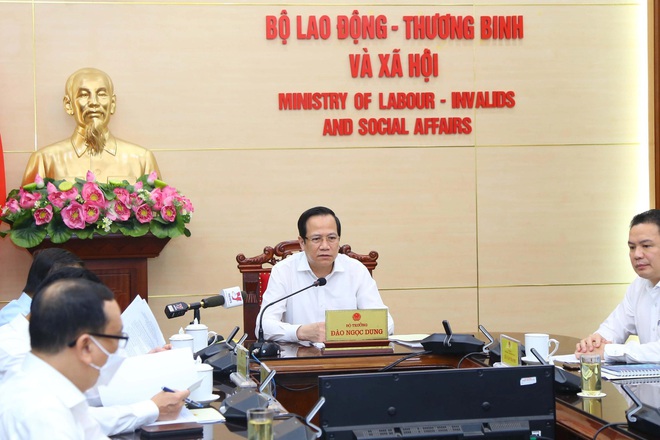 Quảng Ngãi không hỗ trợ tiền lao động tự do, Bộ trưởng LĐTBXH chỉ đạo nóng - 1