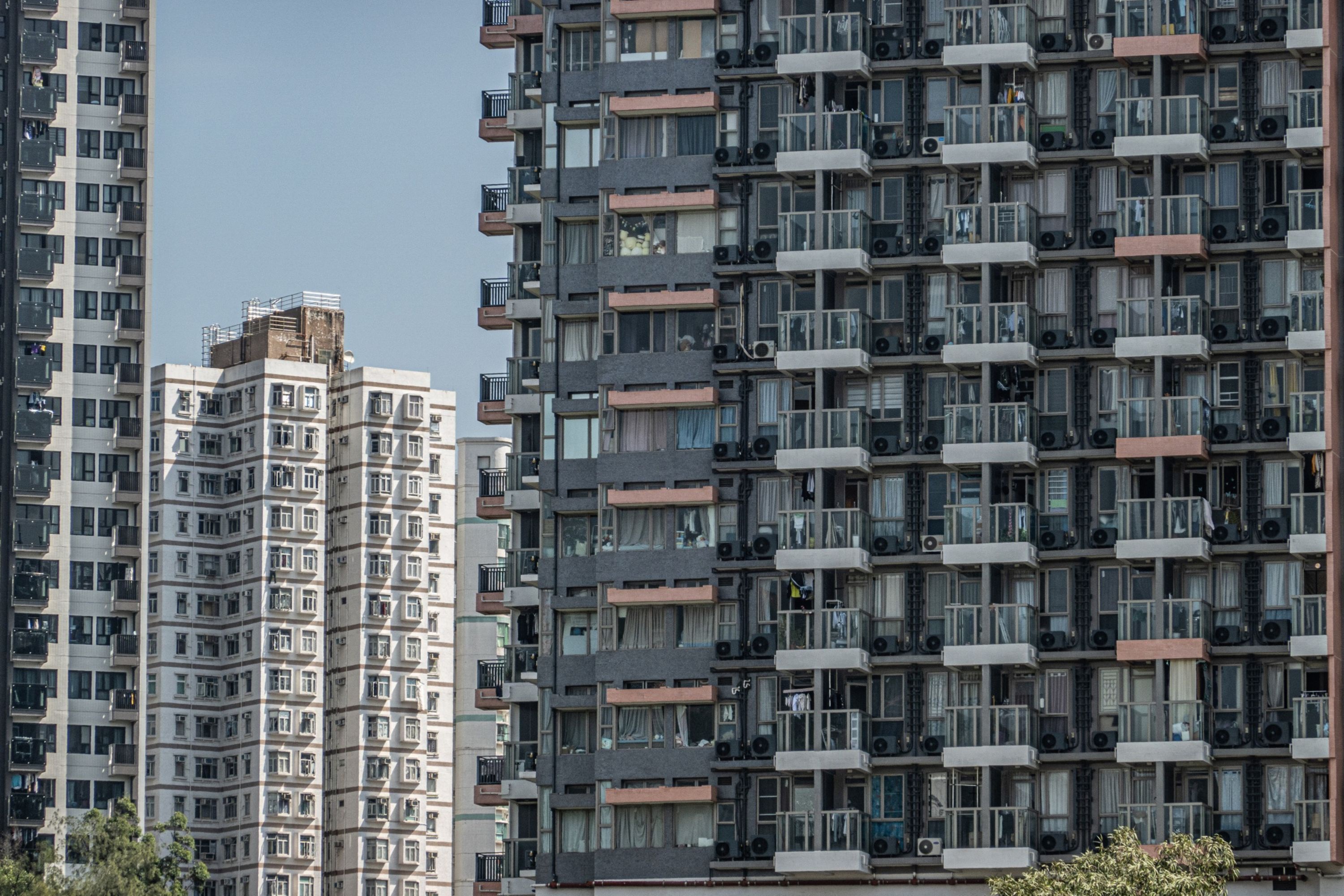 Tại sao Hồng Kông lại xây các căn hộ nhỏ bằng chỗ đậu xe?