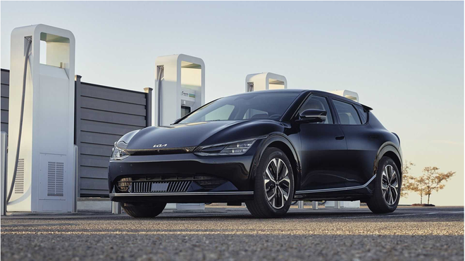 Kia EV6 phá kỷ lục sạc xe điện của Tesla - 1