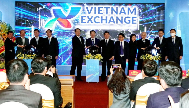 Hé mở tham vọng lớn với tương lai thị trường chứng khoán Việt Nam - 1