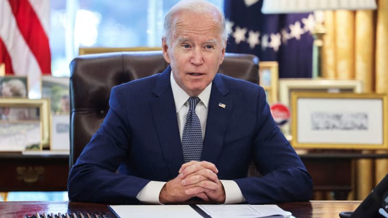 Ông Biden ký nâng trần nợ công thêm 2.500 tỷ USD, chặn nguy cơ vỡ nợ của Mỹ - 1
