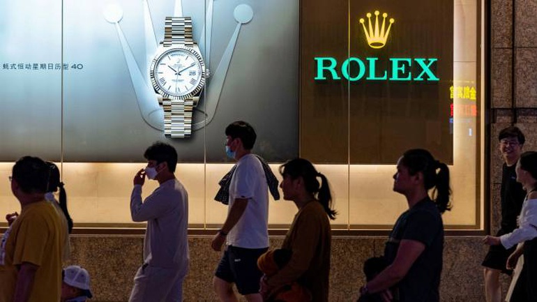 Nhà giàu Trung Quốc tháo chạy khỏi bất động sản, đổ tiền vào đồng hồ - 1