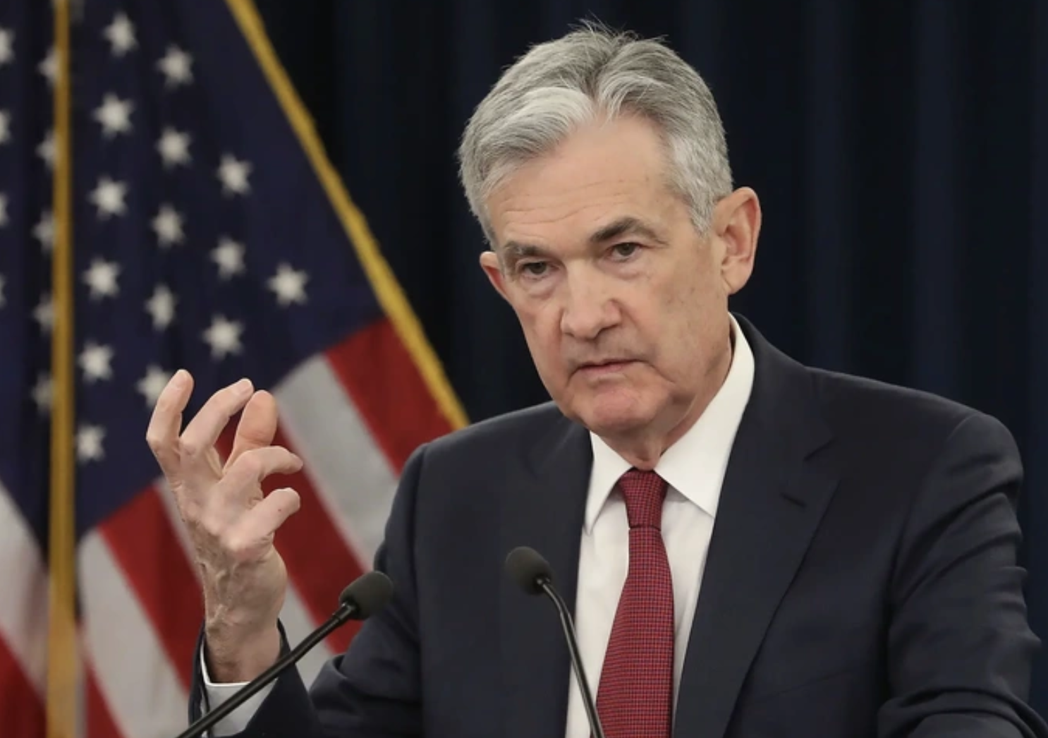 Chứng khoán Mỹ tăng vọt sau bài phát biểu của Chủ tịch Fed