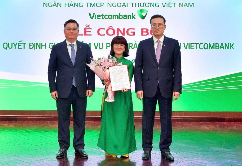  Vietcombank bổ nhiệm 2 phó tổng giám đốc 