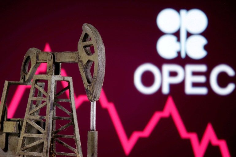 OPEC+ cắt giảm sản lượng thấp hơn kỳ vọng, giá dầu 