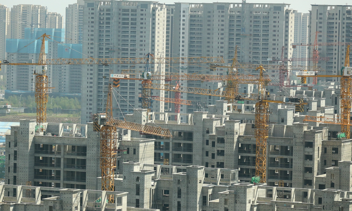Trung Quốc cân nhắc cho phép chính quyền địa phương mua lại nhà 'ế'