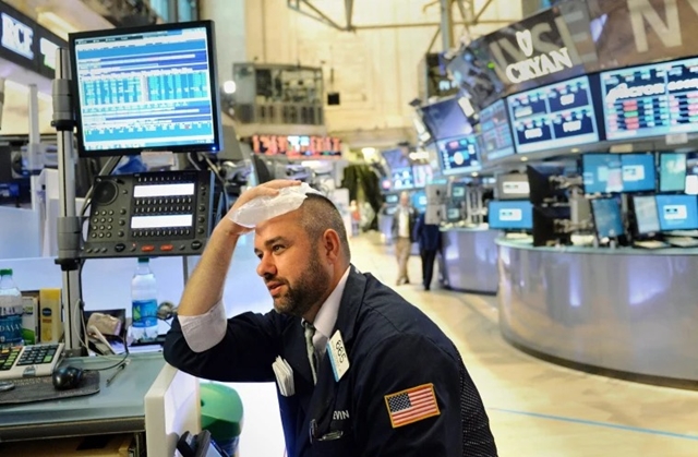 Dow Jones giảm hơn 600 điểm, mạnh nhất từ đầu năm